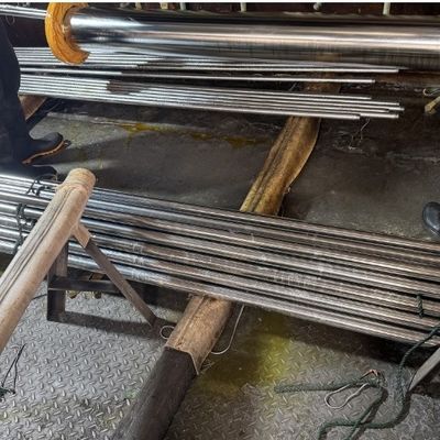 डीआईएन 2448 ST37 ST52 क्रोम-प्लेटेड हाइड्रोलिक सिलेंडर के लिए कोल्ड रोल्ड ट्यूब