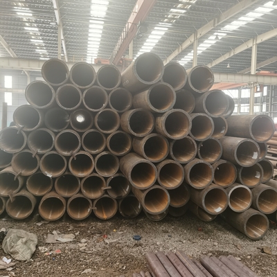 हॉट रोल्ड St37 कार्बन सीमलेस स्टील पाइप गोल ब्लैक सीमलेस कार्बन स्टील पाइप और ट्यूब