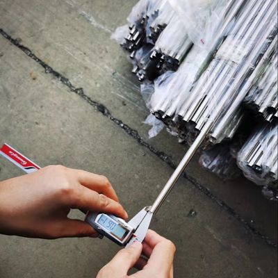 अच्छी कीमत 304 316L 410 420 201 स्टेनलेस स्टील पाइप ऑनलाइन